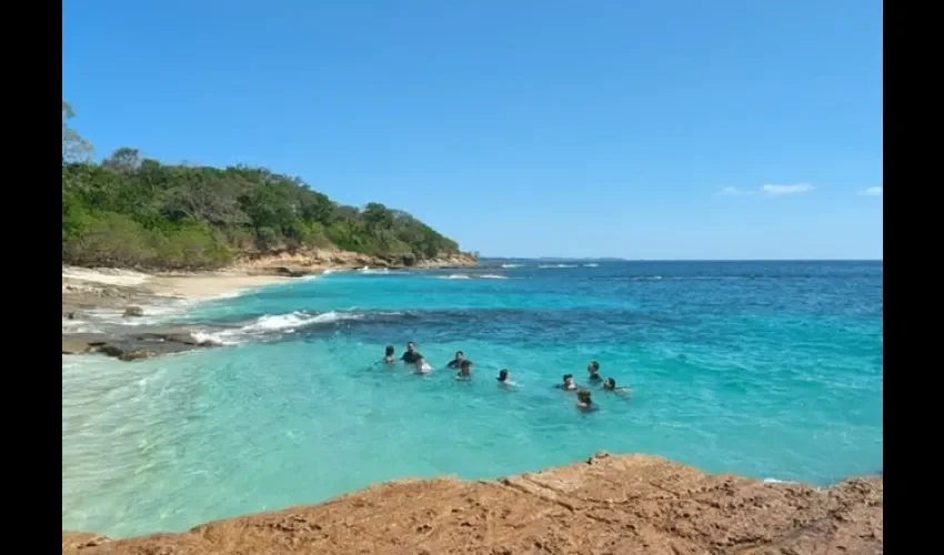 Isla Mogo Mogo es uno de los sitios turísticos más visitados en Panamá. Foto /  @allystourspty.